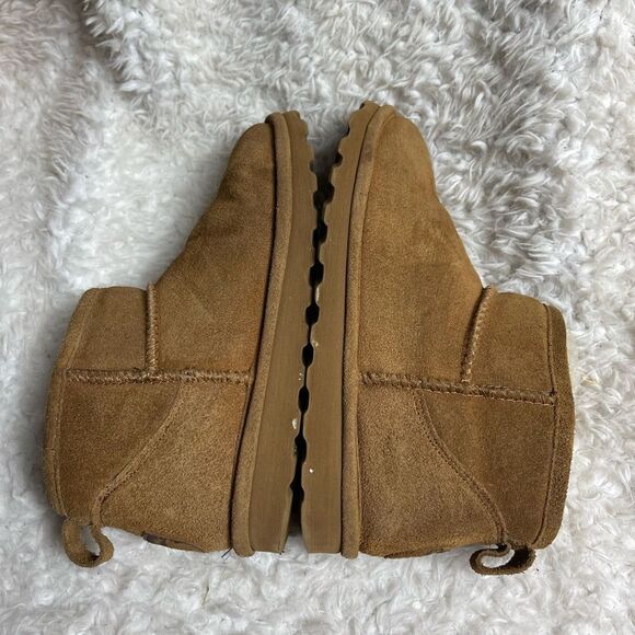 BearPaw Leather suede Tan short Boots with sheepskin and wool lining blend SZ8 - Picture 6 of 12